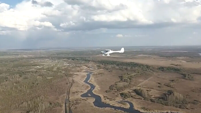 Видео с полётов в Пскове, аэродром Авиацентра Серёдка